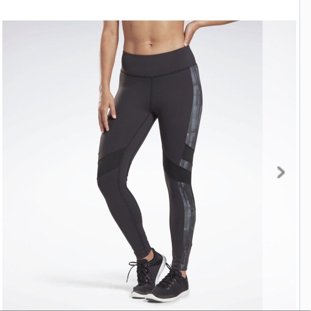 Under Armour Heatgear Colorblock Capri Crop Pants
